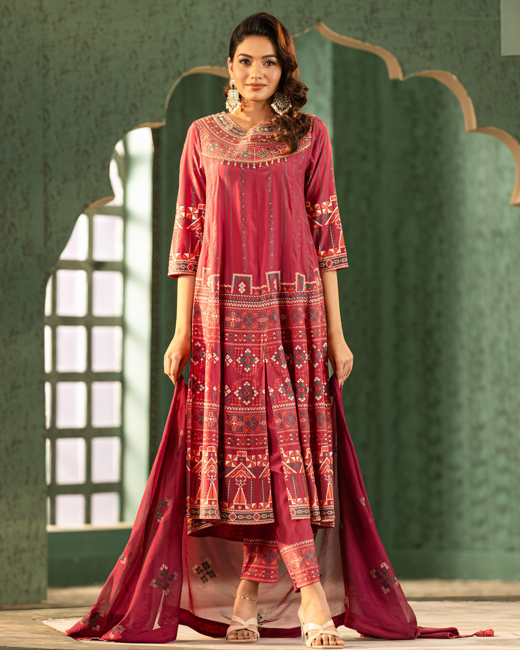 WOMEN'S WOVEN SALWAR SUIT